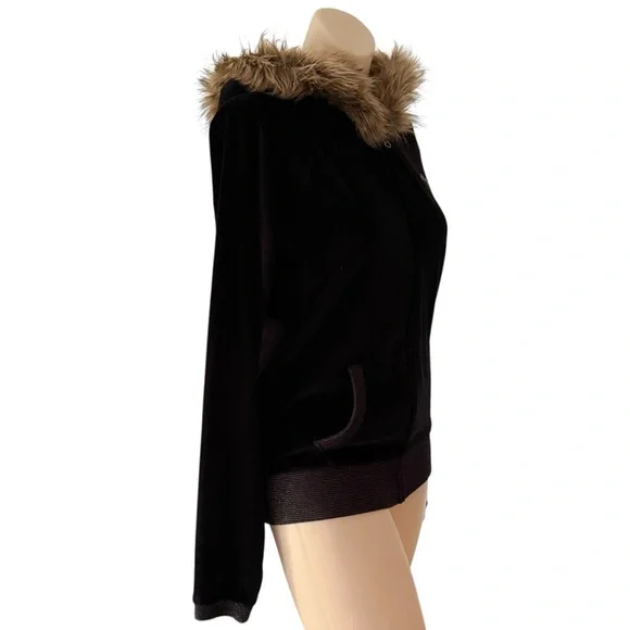 Victoria’s Secret Collegiate Collection I Love Bama Faux Fur Hoodie - Picture 11 of 14